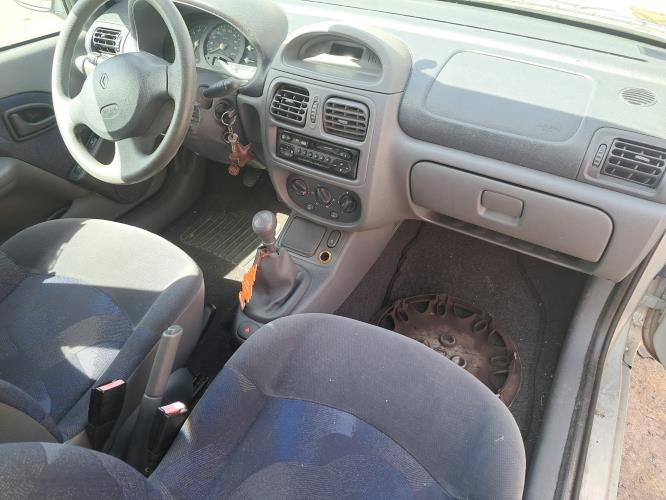Image Calandre - RENAULT CLIO 2