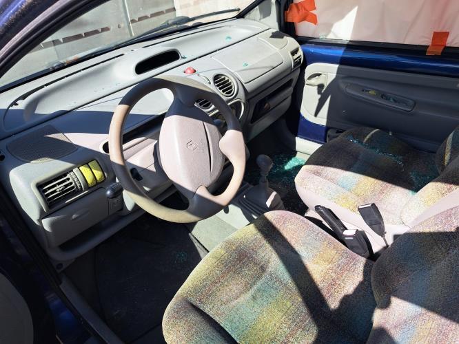 Image Pare choc avant - RENAULT TWINGO 1