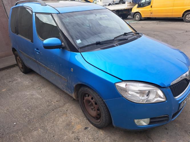 Image Capot - SKODA ROOMSTER