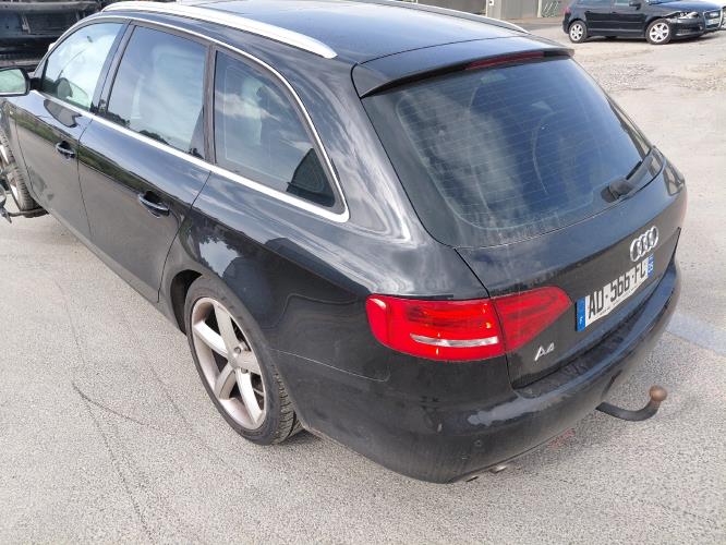 Image Pare boue avant droit - AUDI A4 3