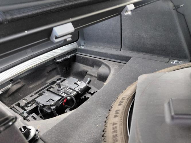 Image Pare boue avant droit - AUDI A4 3