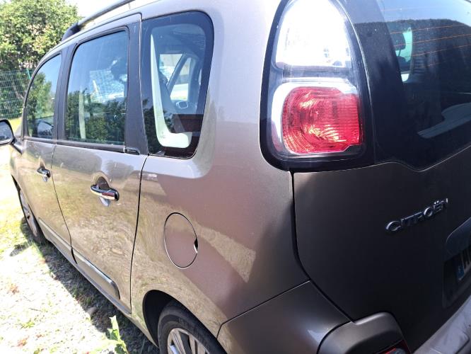 Image Pare boue avant gauche - CITROEN C3 PICASSO