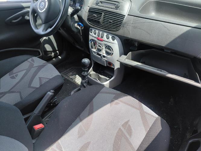 Image Plage arriere - FIAT PUNTO 2