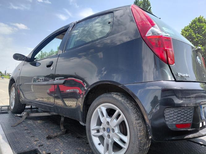 Image Plage arriere - FIAT PUNTO 2