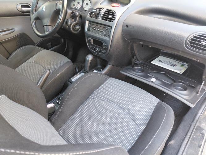 Image Feu arriere principal droit (feux) - PEUGEOT 206