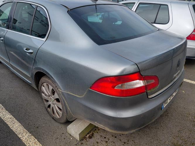 Image Porte arriere droit - SKODA SUPERB 2