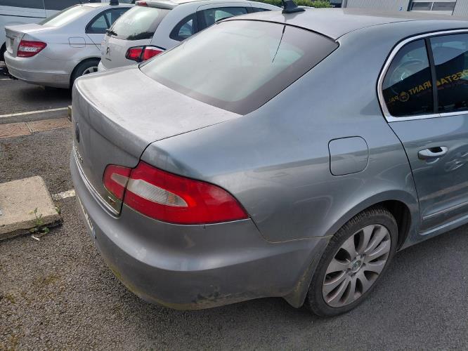 Image Porte arriere droit - SKODA SUPERB 2