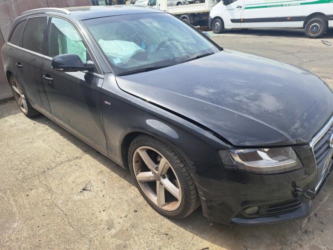 Image Pare boue avant droit - AUDI A4 3
