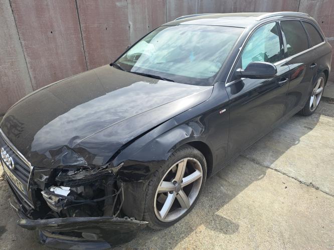 Image Pare boue avant droit - AUDI A4 3
