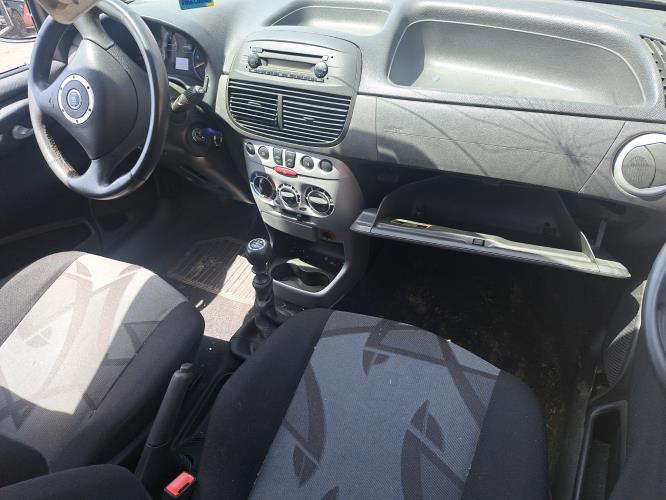 Image Plage arriere - FIAT PUNTO 2