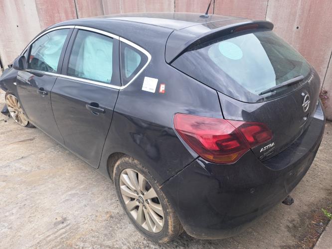 Image Boite de vitesses - OPEL ASTRA J