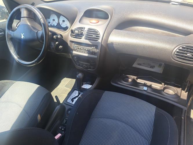Image Feu arriere principal droit (feux) - PEUGEOT 206