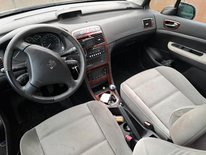 Image Pare boue avant gauche - PEUGEOT 307