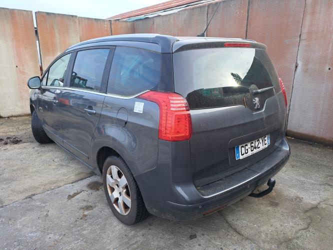 Image Porte avant gauche - PEUGEOT 5008 1