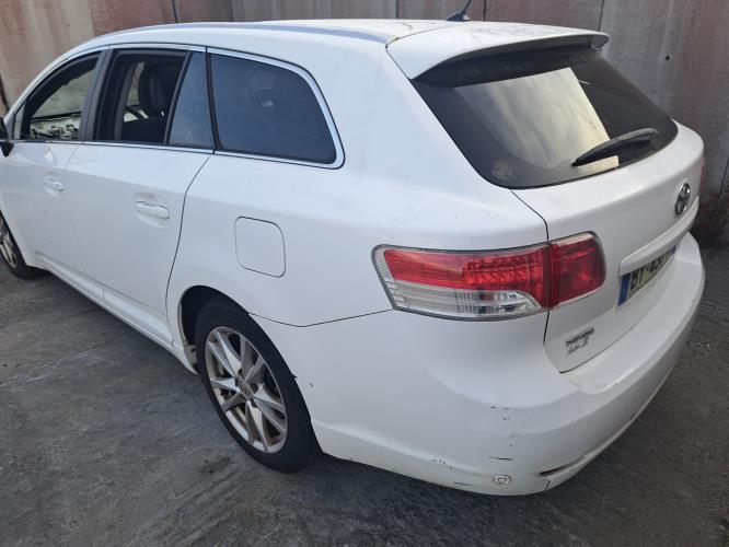 Image Porte avant gauche - TOYOTA AVENSIS 3