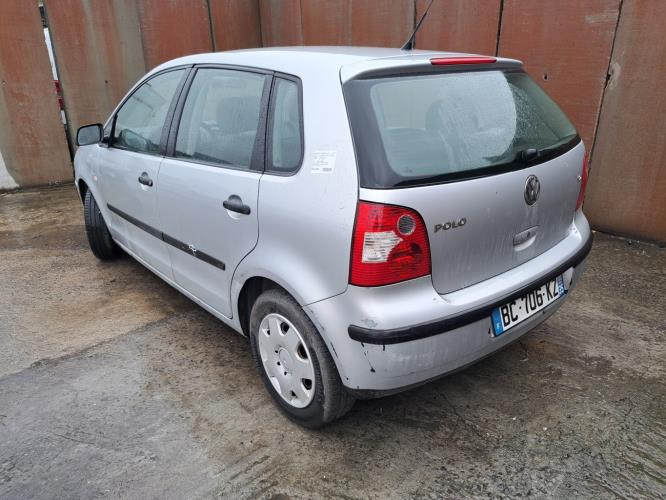 Image Calandre - VOLKSWAGEN POLO 4