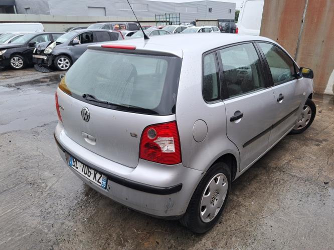 Image Calandre - VOLKSWAGEN POLO 4