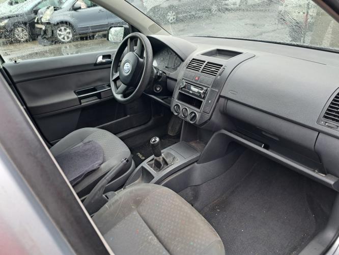Image Calandre - VOLKSWAGEN POLO 4