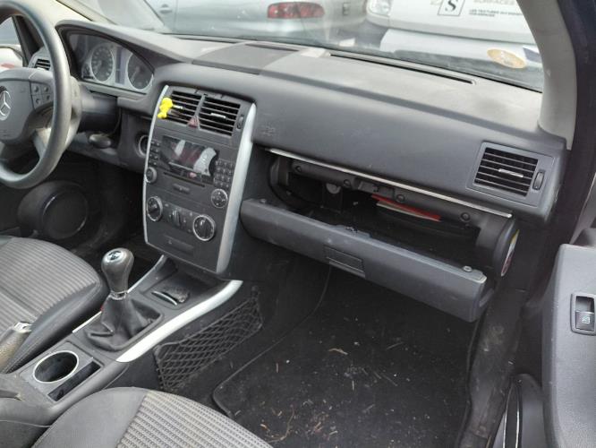 Image Capot - MERCEDES CLASSE B 245