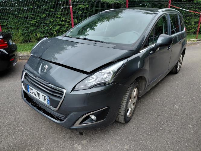 Image GPS - PEUGEOT 5008 1