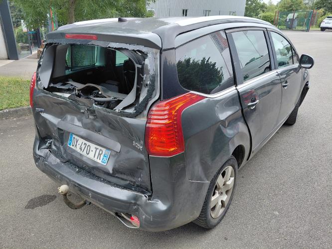 Image GPS - PEUGEOT 5008 1