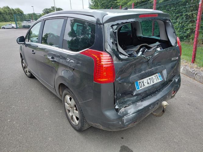 Image GPS - PEUGEOT 5008 1