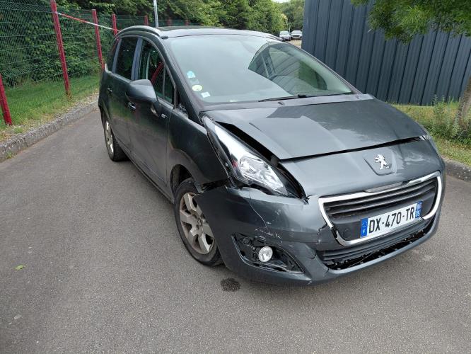 Image GPS - PEUGEOT 5008 1