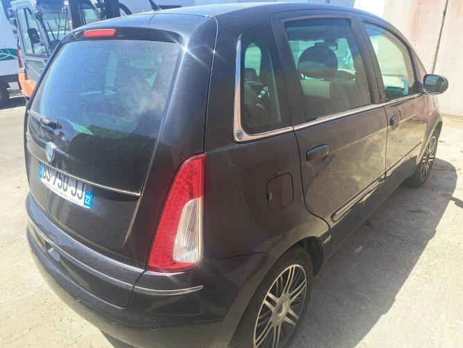 Image Aile avant droit - LANCIA MUSA