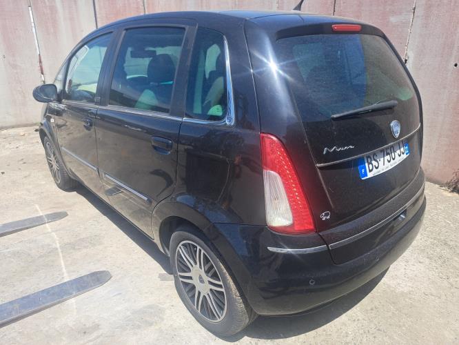 Image Aile avant droit - LANCIA MUSA