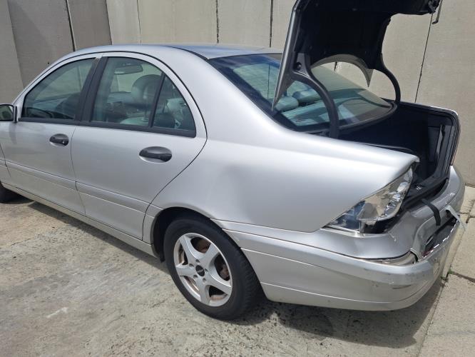 Image Capot - MERCEDES CLASSE C 203