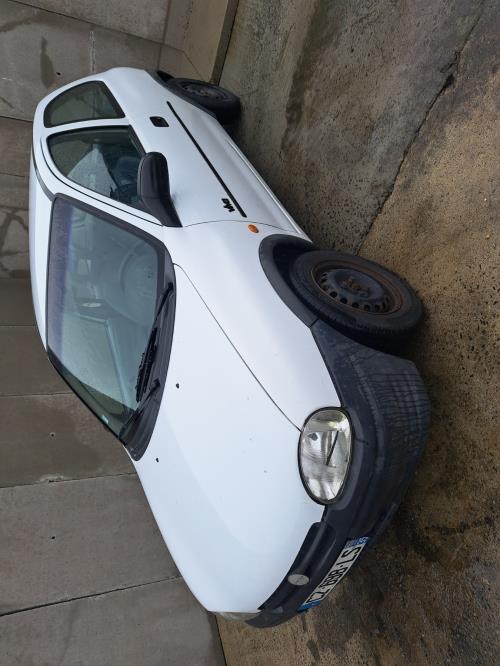 Image Porte avant gauche - OPEL CORSA B