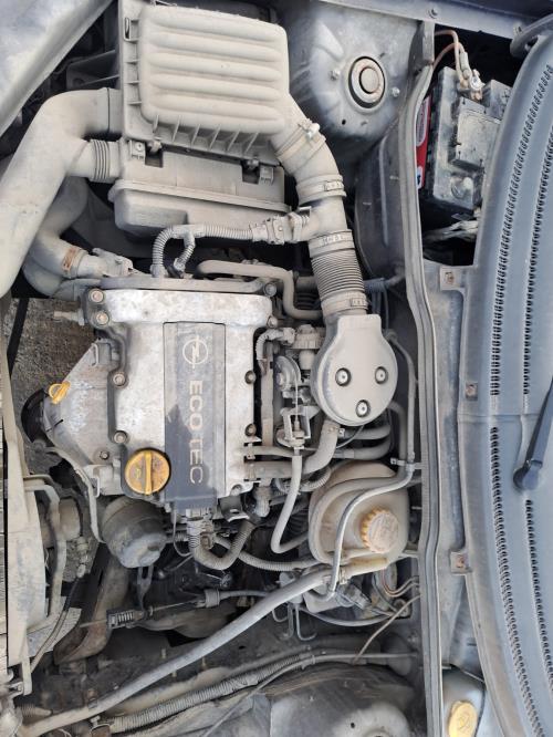 Image Feu arriere principal droit (feux) - OPEL CORSA B