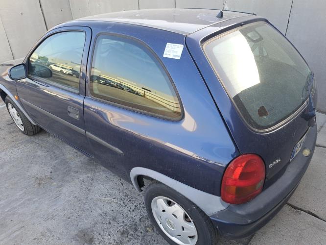 Image Feu arriere principal droit (feux) - OPEL CORSA B
