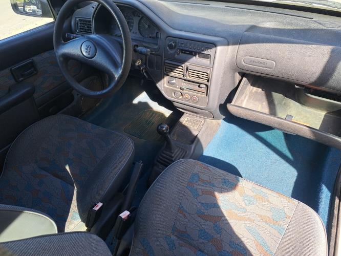 Image Porte avant droit - PEUGEOT 106