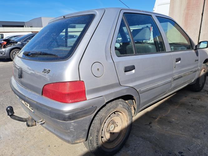 Image Porte avant droit - PEUGEOT 106