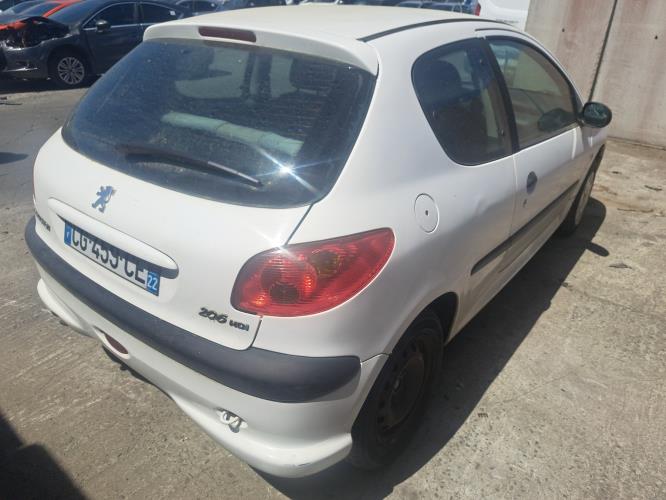 Image Pare boue avant gauche - PEUGEOT 206