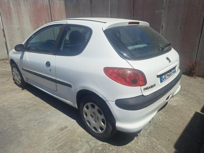 Image Pare boue avant gauche - PEUGEOT 206