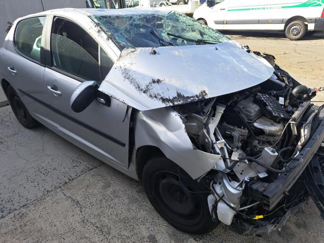 Image Moteur - PEUGEOT 207
