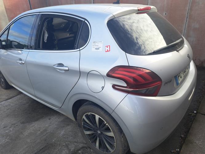 Image Boite de vitesses - PEUGEOT 208 1