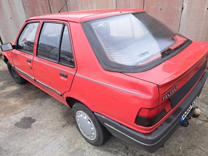 Image Feu arriere principal gauche (feux) - PEUGEOT 309