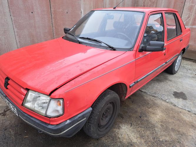 Image Feu arriere principal gauche (feux) - PEUGEOT 309