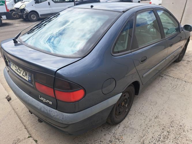 Image Porte avant droit - RENAULT LAGUNA 1