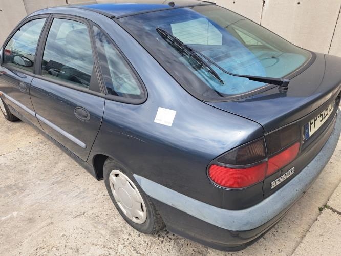 Image Porte avant droit - RENAULT LAGUNA 1