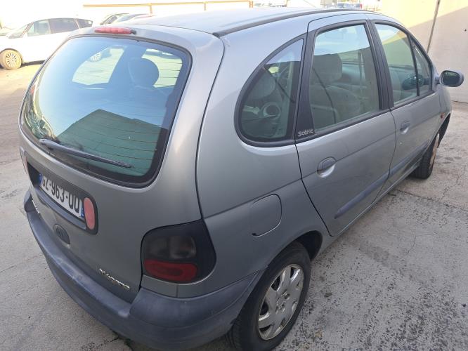 Image Pare choc avant - RENAULT SCENIC 1