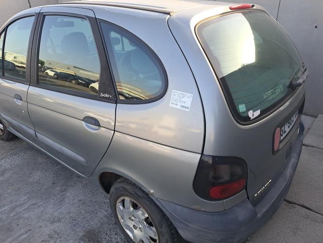 Image Pare choc avant - RENAULT SCENIC 1