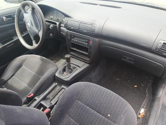 Image Capot - VOLKSWAGEN PASSAT 4
