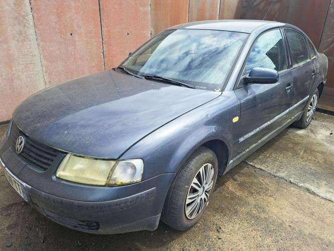 Image Capot - VOLKSWAGEN PASSAT 4