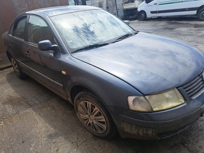 Image Capot - VOLKSWAGEN PASSAT 4