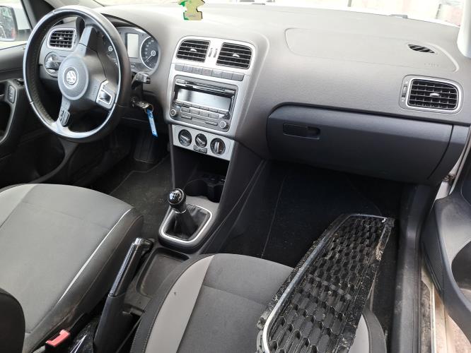Image Feu arriere principal gauche (feux) - VOLKSWAGEN POLO 5