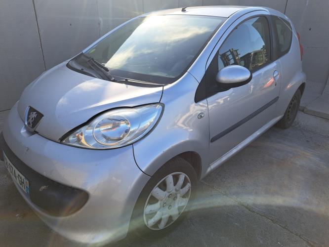 Image Lunette arriere - PEUGEOT 107